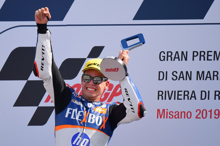 Augusto Fernandez (Flexbox HP40) menjadi juara Moto2 San Marino di Sirkuit Misano.

