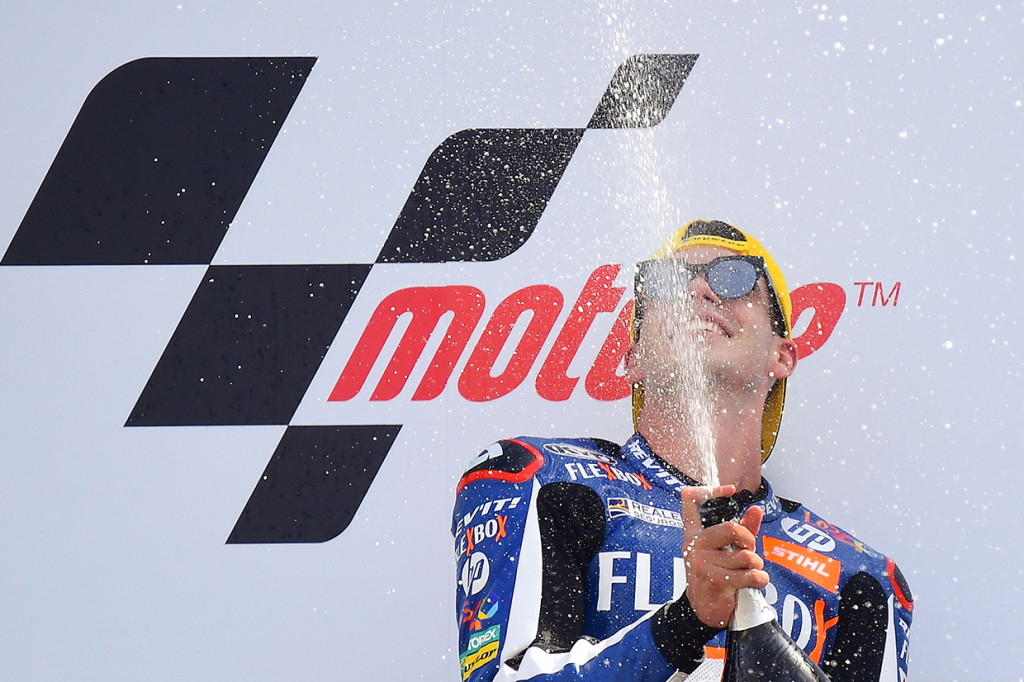 Kemenangan ini membuat ia naik ke peringkat ketiga klasemen Moto2 2019 yang sampai saat ini masih dikuasai oleh Alex Marquez (Mac VDS).
