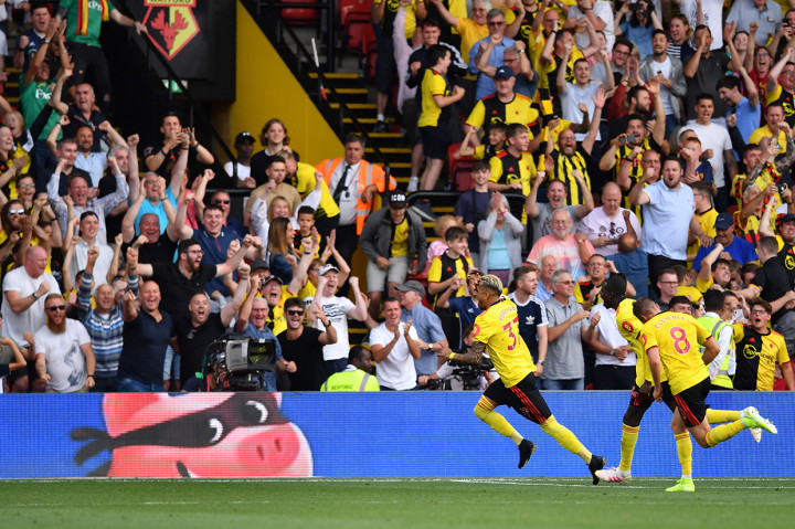 Namun, Watford mampu membalas dua gol di babak kedua lewat Tom Cleverley dan gol Roberto Pereyra dari titik penalti sehingga skor menjadi 2-2.
