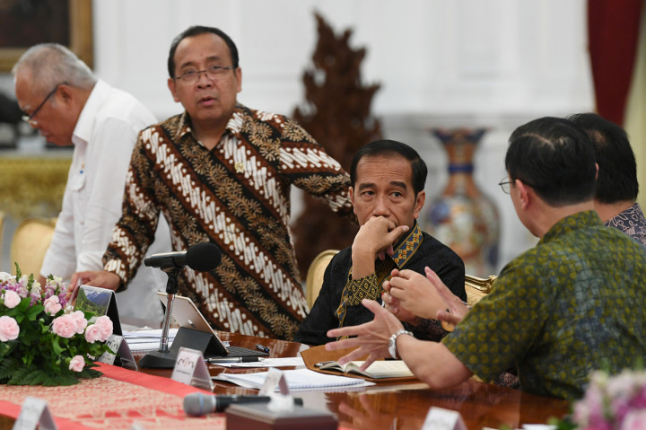 Pada pertemuan tersebut Presiden meminta masukan dari pengurus kedua asosiasi guna meningkatkan pangsa pasar tekstil di pasar global serta mengingatkan pengusaha untuk mengantisipasi datangnya resesi global.