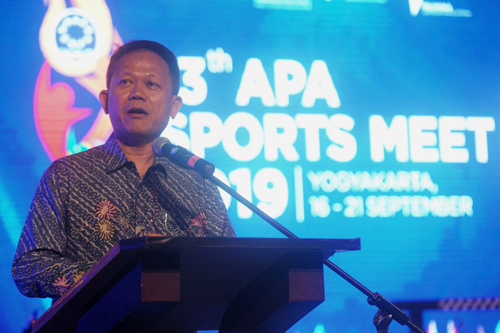 ASEAN Port Association Chairman Muhammad Razif bin Ahmad memberikan sambutan saat pembukaan 13th ASEAN Ports Association (APA) Sports Meet di Stadion Sepak Bola Universitas Negeri Yogyakarta (UNY), Sleman.
