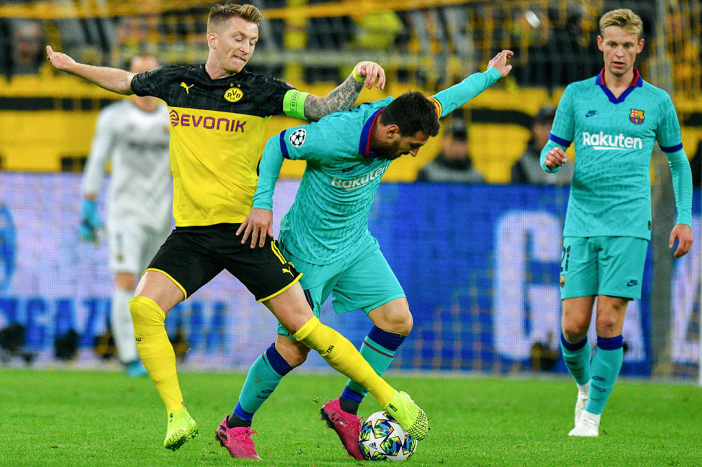 Untuk menambah daya gedor timnya, pelatih Barca Ernesto Valverde melakukan dua pergantian pemain sekaligus pada menit ke-60. Lionel Messi dan Ivan Rakitic masuk menggantikan Ansu Fati dan Sergio Busquets.