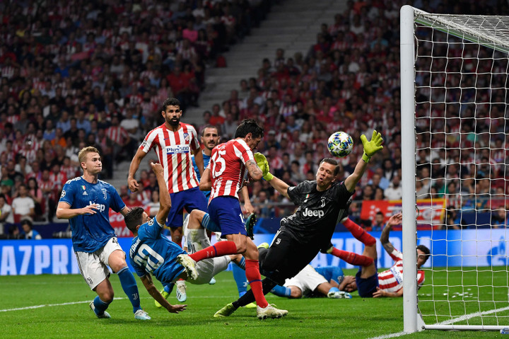 Lima menit berselang tuan rumah memperkecil ketertinggalan menjadi 1-2 lewat sundulan Stefan Savic memanfaatkan kemelut di depan gawang Juventus.