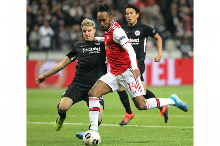 Pada menit ke-51 The Gunners berpeluang menggandakan keunggulan, namun sepakan kaki kiri Pierre-Emerick Aubameyang berhasil diblok oleh Martin Hinteregger.