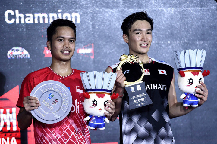 Anthony Sinisuka Ginting harus puas menjadi runner-up China Open 2019, usai dikalahkan Kento Momota dalam duel tiga gim di final.