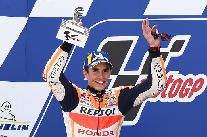 Ini adalah kemenangan kedelapan Marquez pada MotoGP 2019. Dia memperkukuh posisi di puncak klasemen dengan raihan 300 angka. AFP Photo/Jose Jordan