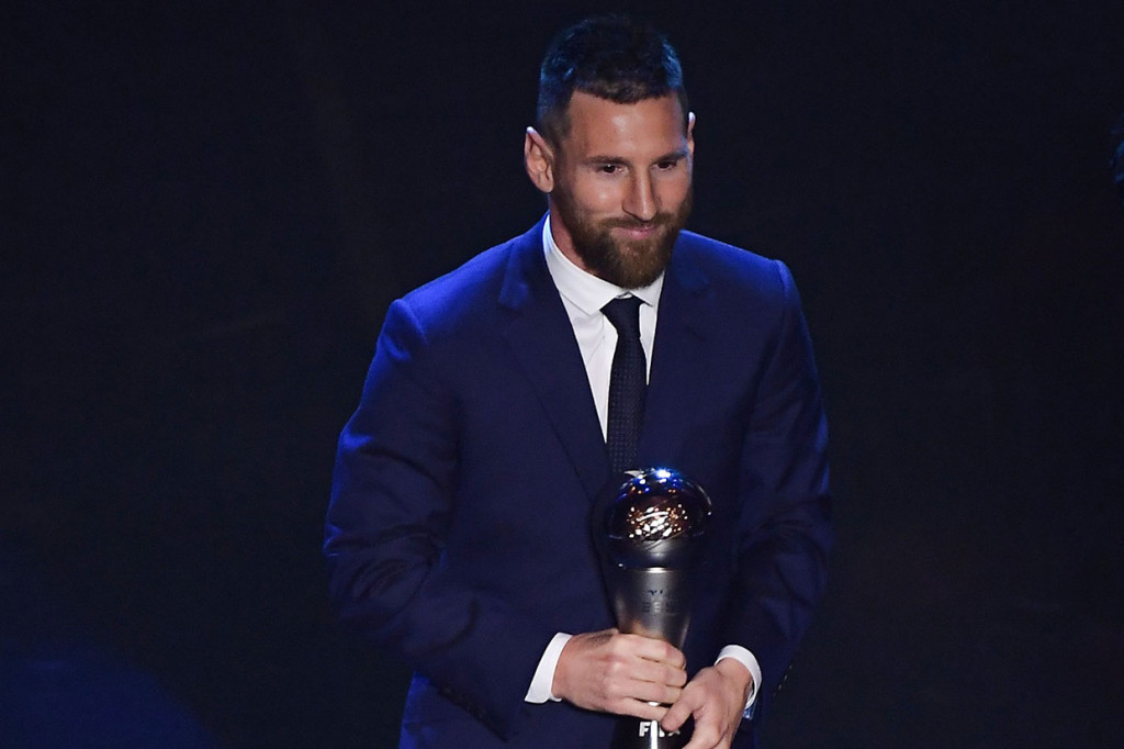 Ini adalah pertama kalinya Messi memenangkan penghargaan Pemain Terbaik FIFA yang diberikan sejak 2016. Pada 2016 dan 2017 diraih Ronaldo, sementara Luka Modric asal Kroasia mengalahkan keduanya tahun lalu.