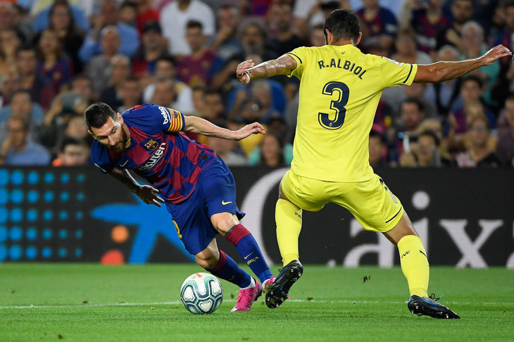 Pelatih Barcelona Ernesto Valverde kembali menurunkan Lionel Messi yang lama menepi akibat cedera betis sejak awal Agustus lalu.