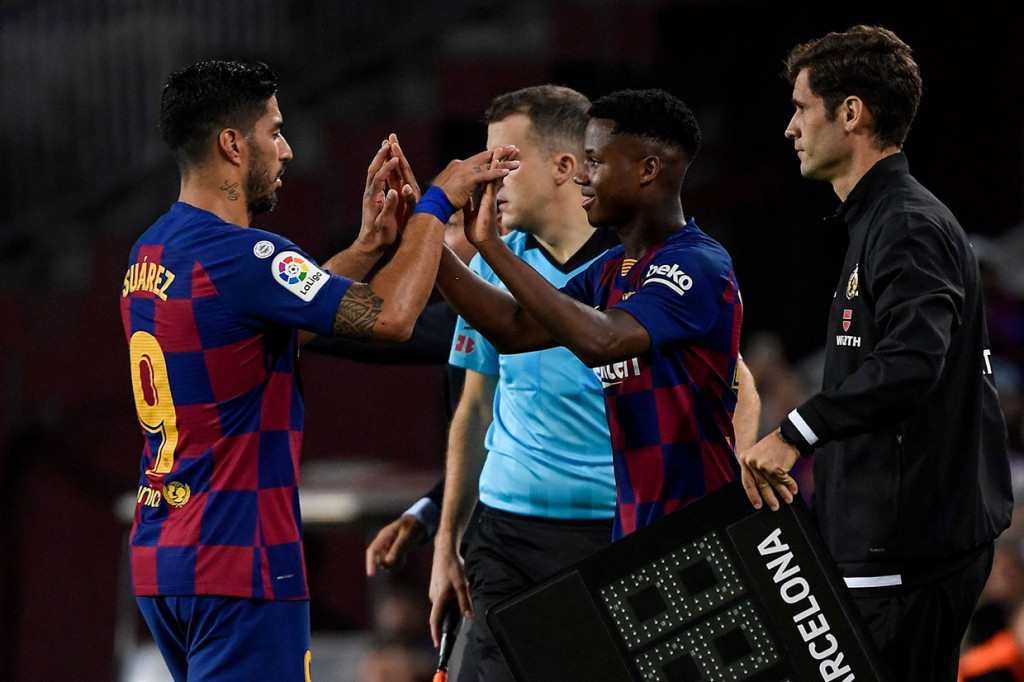 Untuk melakukan penyegaran, pada menit ke-78 Valverde menarik Luis Suarez dan memasukkan pemain remaja Ansu Fati.