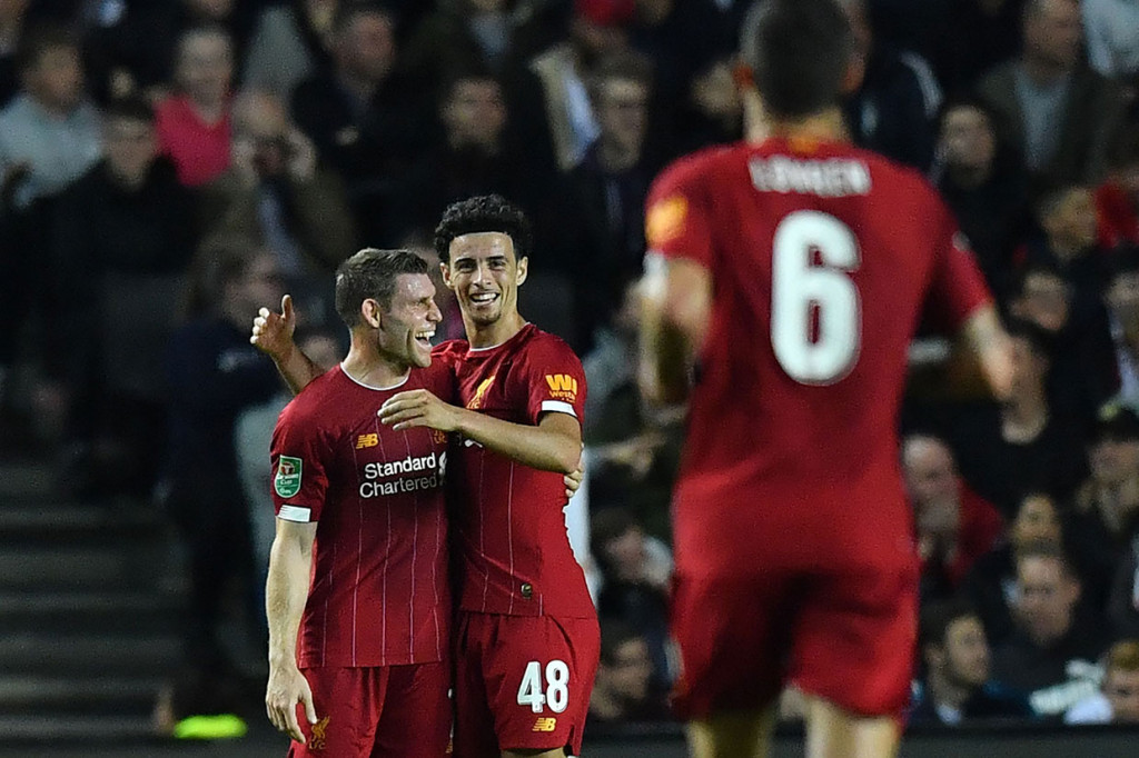 Meski mendominasi jalannya laga, The Red baru bisa memecah kebuntuan empat menit sebelum jeda lewat tembakan keras James Milner dari luar kotak penalti.