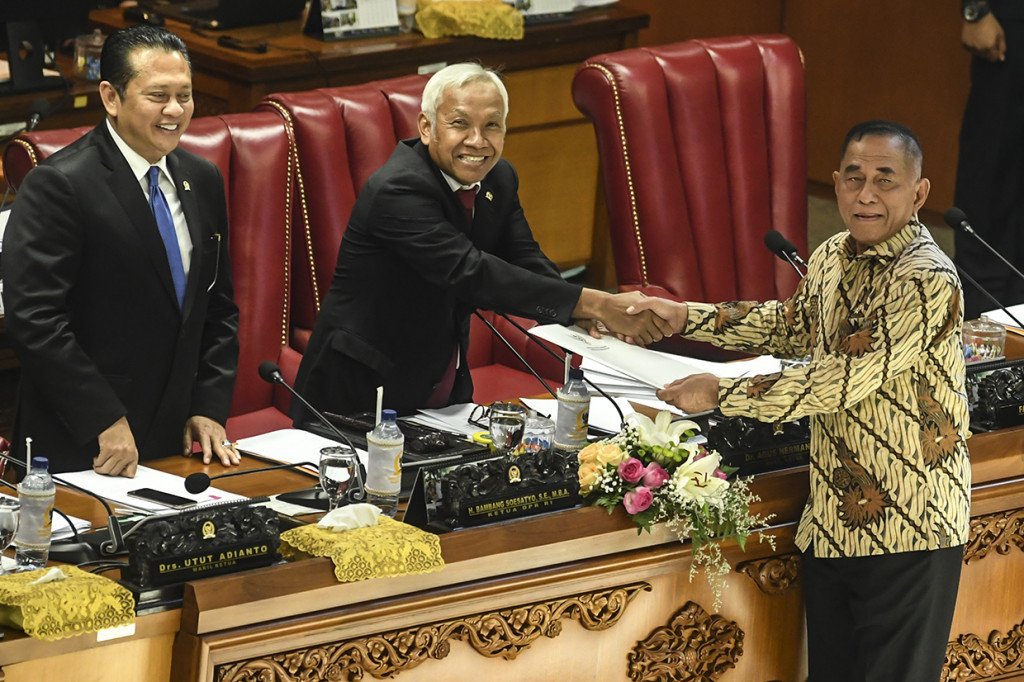 Menteri Pertahanan (Menhan) Ryamizard Ryacudu mengatakan tidak ada program wajib militer dalam Rancangan Undang-Undang Pengelolaan Sumber Daya Nasional (RUU PSDN).