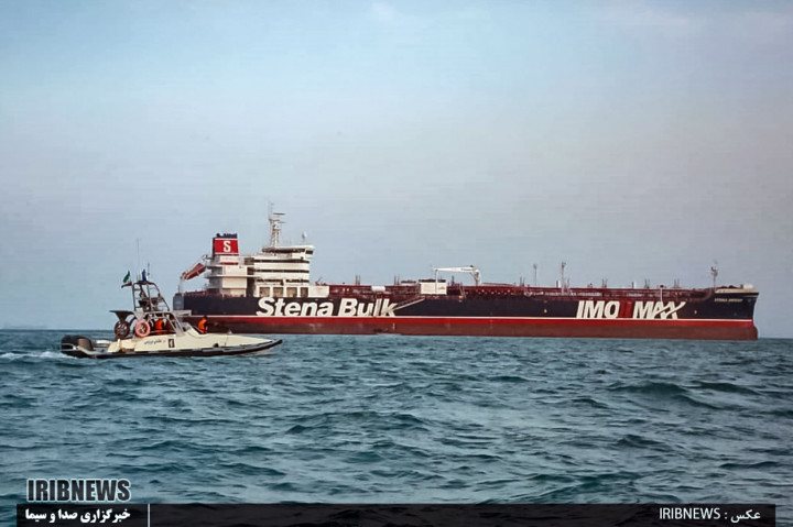 Pengawal Revolusi Iran menangkap kapal tanker itu di Selat Hormuz pada 19 Juli, setelah terlebih dahulu mengelilingi kapal itu dengan kapal serang dan kemudian naik ke geladaknya. Kapal itu ditahan di Pelabuhan  Bandar Abbas, dengan tuduhan mengabaikan panggilan darurat dan mematikan transpondernya setelah menabrak kapal nelayan. Tujuh dari 23 awaknya telah dibebaskan pada 4 September.