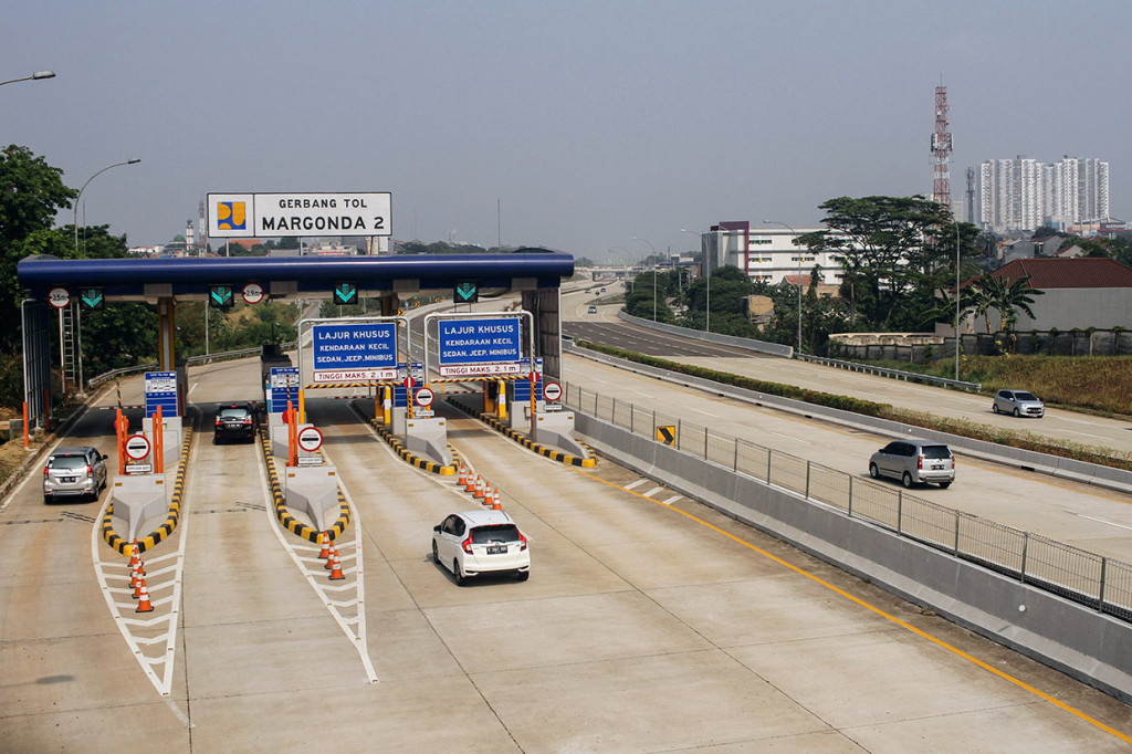 Kepala Badan Pengatur Jalan Tol (BPJT) Danang Parikesit membuka Tol Cijago seksi II ( Raya Bogor - Kukusan) sepanjang 5,5 km pada pukul 00.00 WIB, Sabtu, 27 September 2019. Tol tersebut dapat dilalui secara fungsional  dan pengoperasiannya belum dikenai tarif.