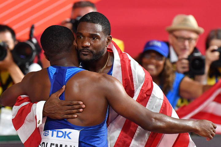 Christian Coleman berhasil merebut gelar juara dunia 100 meter pada Kejuaraan Dunia Atletik 2019 yang berlangsung di Khalifa, Doha. AFP Photo/Andrej Isakovic