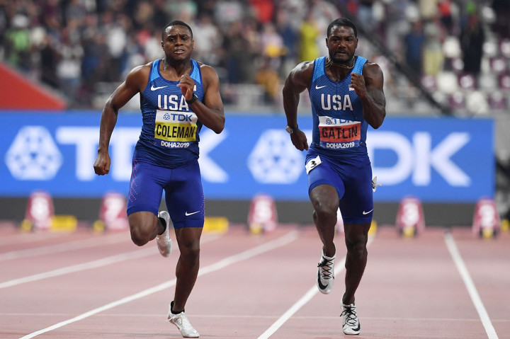 Coleman melesat hingga berhasil mencatatkan waktu 9,76 detik, meninggalkan rekan senegaranya, Justin Gatlin, yang finis di posisi kedua dengan catatan waktu 9,89 detik. AFP Photo/Jewel Samad