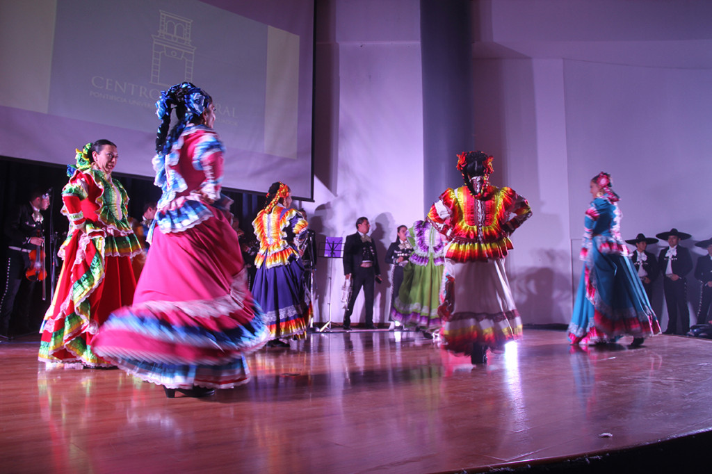 Tujuan Kedubes negara-negara MIKTA di Ekuador menyelenggarakan malam kebudayaan ini sebagai upaya mempromosikan kesenian negara-negara MIKTA yang beranekaragam karena berasal dari budaya dan benua yang berbeda namun dapat disatukan dalam satu kerja sama yang disebut dengan MIKTA. 