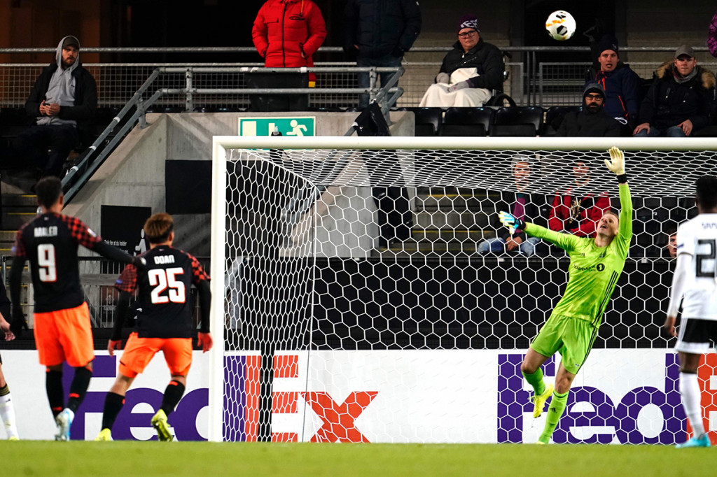 PSV Eindhoven mempermalukan Rosenborg dengan skor 4-1 dalam rangkaian laga kedua Grup D Liga Europa.