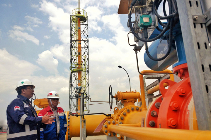 Proyek pipa gas transmisi Gresik-Semarang sepanjang 267 Km tengah ditunggu masyarakat dan industri di Semarang.