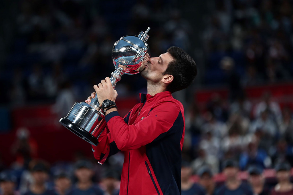 Djokovic menjadi petenis peringkat satu dunia ke-11 yang merengkuh gelar juara Jepang Terbuka.