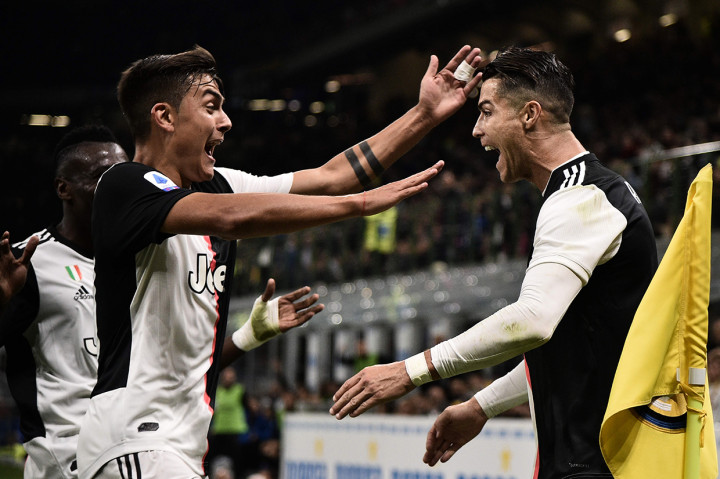 Juventus naik ke puncak klasemen setelah menang 2-1 atas Inter pada pekan ketujuh. AFP Photo/Marco Bertorello