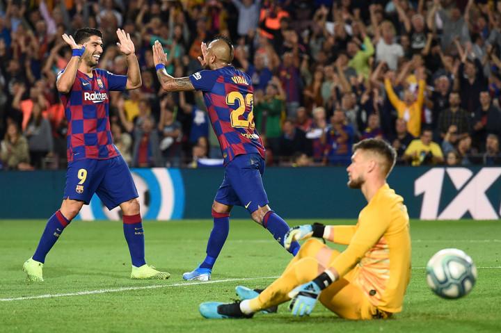 Kemenangan besar diraih Barcelona saat menjamu Sevilla dalam lanjutan Liga Spanyol. Blaugrana mengalahkan tamunya itu dengan skor 4-0.