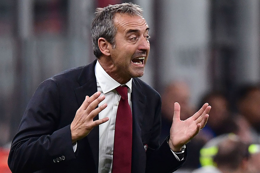 Bersama mantan pelatih Sampdoria tersebut, Rossoneri tercatat sudah menelan empat kekalahan dan kini berada di urutan ke-13 klasemen sementara Serie A dengan sembilan poin, tiga poin di atas zona degradasi.