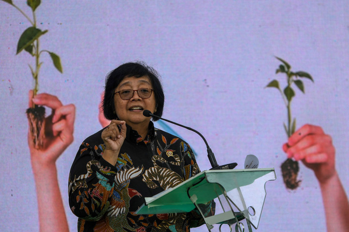 Menteri LHK Siti Nurbaya memuji pendirian BPDLH sebagai bentuk konsolidasi usaha perlindungan dan pengelolaan lingkungan. 