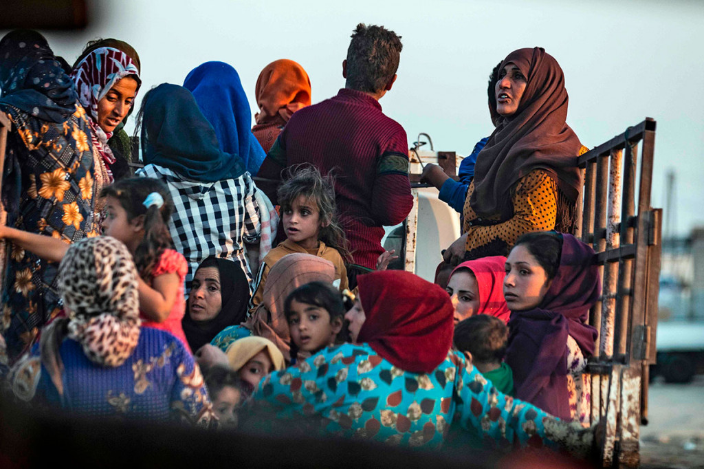 Serangan yang secara luas dikutuk tersebut terjadi tiga hari setelah Presiden AS Donald Trump mengumumkan mundurnya pasukan AS dari perbatasan, yang secara tidak langsung memberi jalan invasi Turki. Presiden Recep Tayyip Erdogan mengumumkan awal serangan di Twitter, dengan menamakannya 'Operation Peace Spring'.