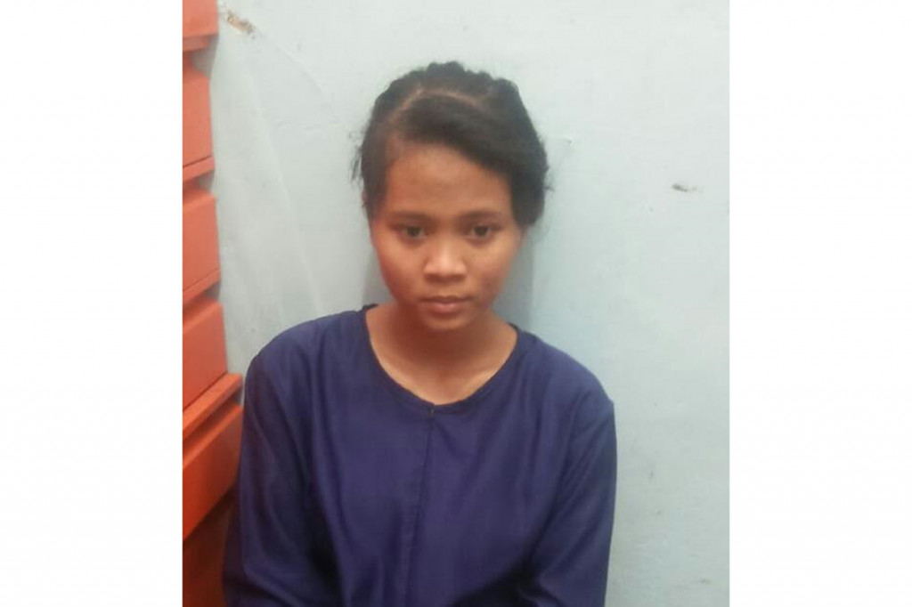 Seorang perempuan juga ditangkap dalam peristiwa tersebut. Perempuan tersebut diketahui bernama Fitri Andriana.