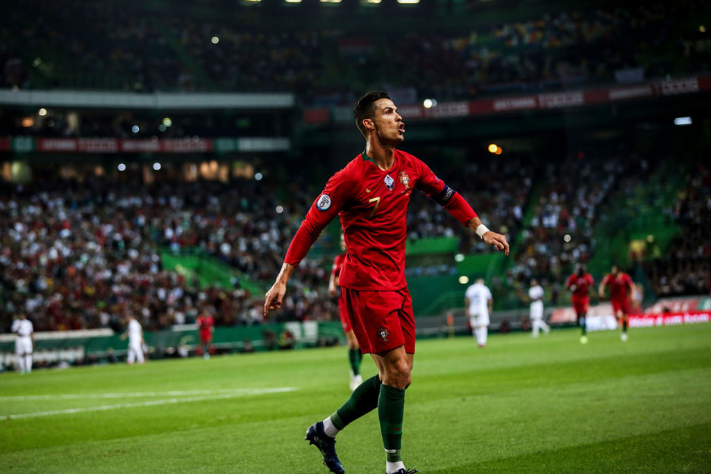 Gol CR7 ke gawang Luksemburg tersebut merupakan gol ke-94 bersama Timnas Portugal, sekaligus ke-699 sepanjang karirnya