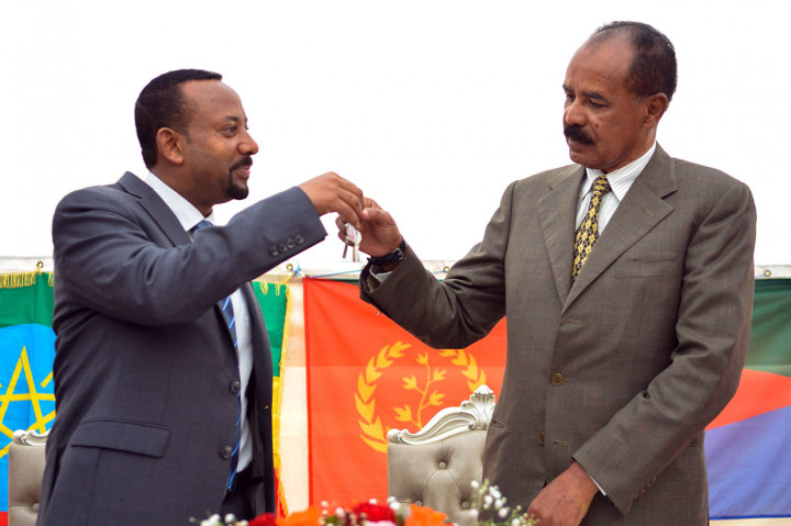 Kesepakatan damai Abiy dengan Eritrea mengakhiri kebuntuan militer selama 20 tahunsetelah perang perbatasan yang terjadi pada 1998-2000. Kedua negara baru memulihkan hubungan pada Juli 2018.