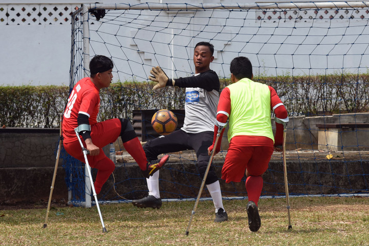 Latihan Tim Garuda INAF tersebut juga untuk mengenalkan sepak bola amputasi di Indonesia.