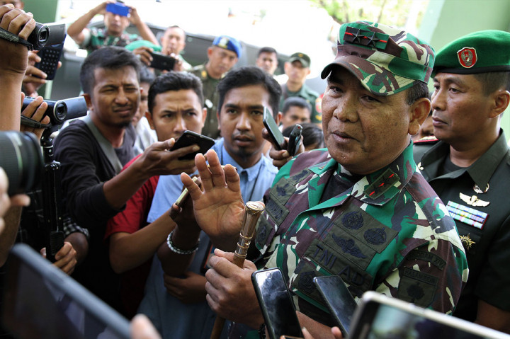 Pangdam XIV Hasanuddin Mayjen Surawahadi meminta bahwa kasus serupa tidak terulang lagi. Dia meminta seluruh prajurit dan keluarga lebih bijak dalam bermedia sosial.