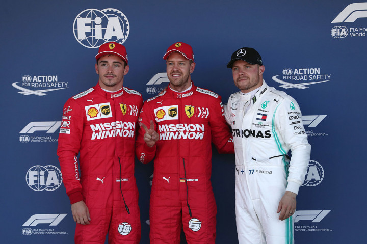 Pembalap asal Jerman itu mencatatkan waktu satu menit 27,064 detik, yang menjadi rekor baru di Sirkuit Suzuka, untuk start terdepan, diikuti oleh rekan satu timnya Charles Leclerc yang terpaut 0,189 detik di P2. Sementara pembalap Mercedes Valtteri Bottas dan Lewis Hamilton berada di urutan ketiga dan keempat.
