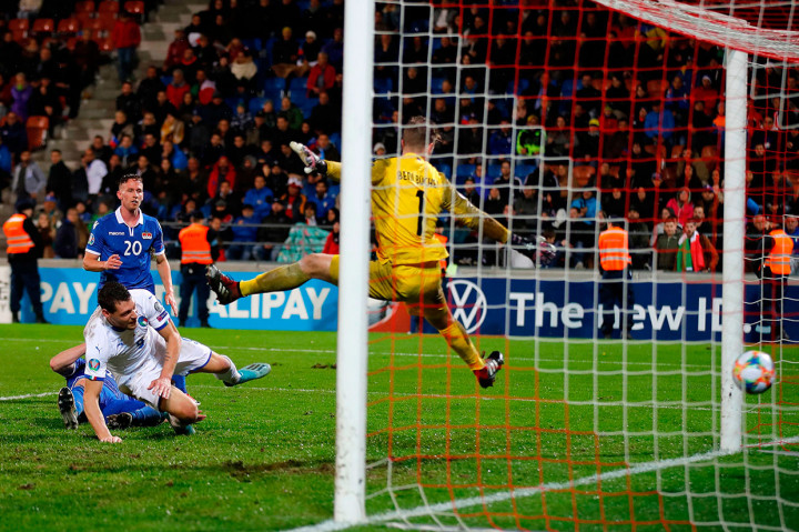 Di masa injury time Belotti menggenapi kemenangan timnya menjadi 5-0. Gol Belotti lagi-lagi dicetak lewat tandukan. Dengan kemenangan tersebut Italia memperpanjang rekor sempurna mereka di kualifikasi Piala Eropa 2020 menjadi delapan laga. Gli Azzurri kukuh di puncak klasemen dengan 24 poin.
