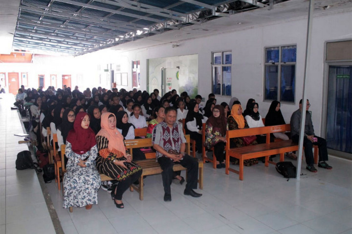 Ratusan kader Pemuda Muhammadiyah dari seluruh wilayah Sulawesi Utara menghadiri Workshop Kemitraan Ekonomi Ummat yang digelar di Sekolah Tinggi Ilmu Kesehatan (Stikes) Muhammadiyah Manado, Sulawesi Utara, Rabu 16 Oktober 2019. 