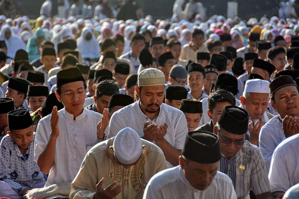 Warga berdoa agar hujan segera turun di wilayah mereka agar kemarau panjang yang melanda sejumlah wilayah di NTB segera berakhir.