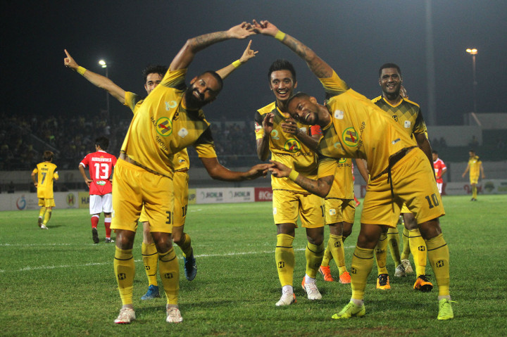 Sementara itu di pertandingan lainnya, Barito Putra juga menang dengan skor 4-1 atas Perseru Badak Lampung FC. 