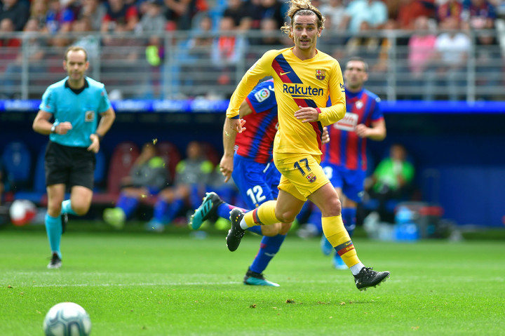 Barcelona unggul 1-0 di babak pertama lewat gol Antoine Griezmann.