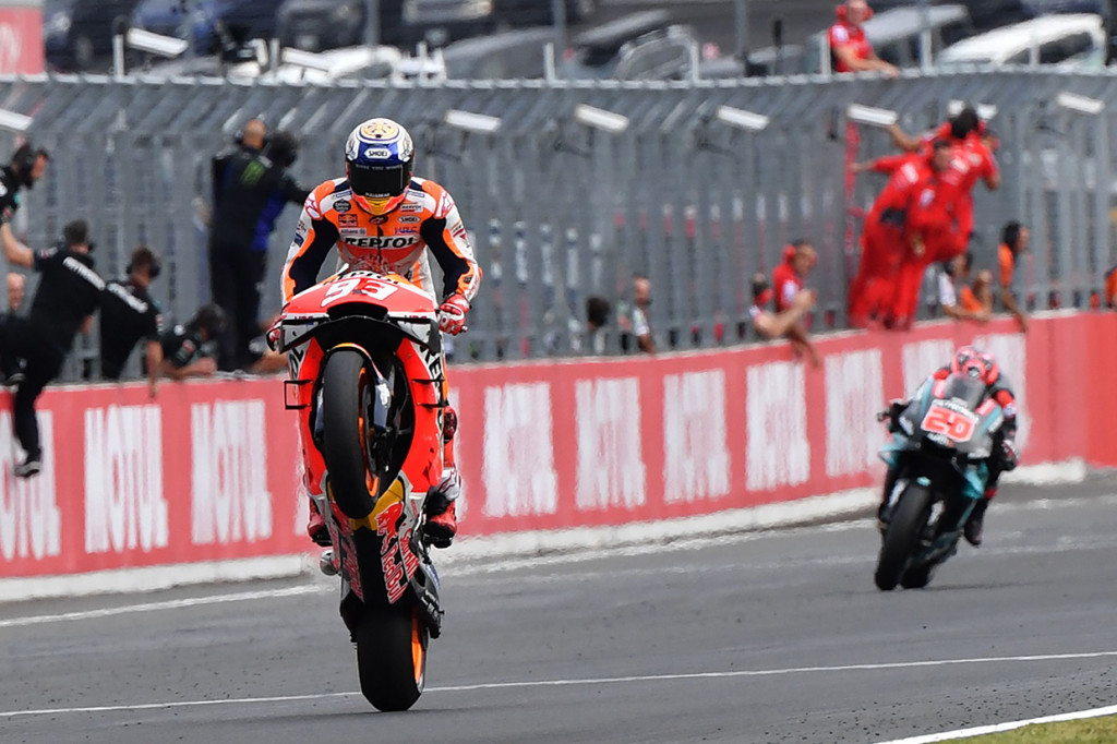 Marc Marquez menyudahi balapan 24 lap dengan catatan waktu 42 menit 41,492 detik.