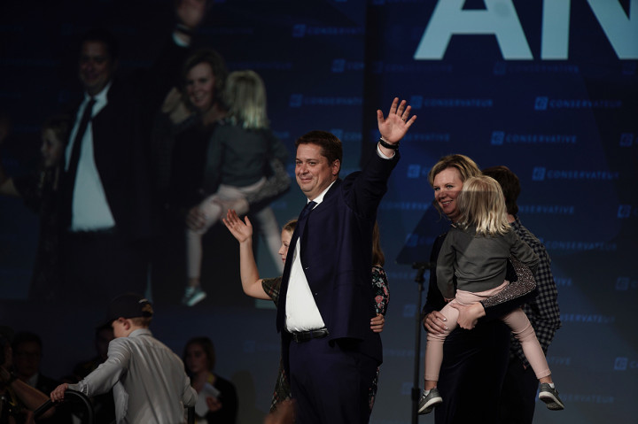 Sementara rival utama, Andrew Scheer dari Konservatif hanya mendapatkan 121 kursi. AFP Photo/Geoff Robins