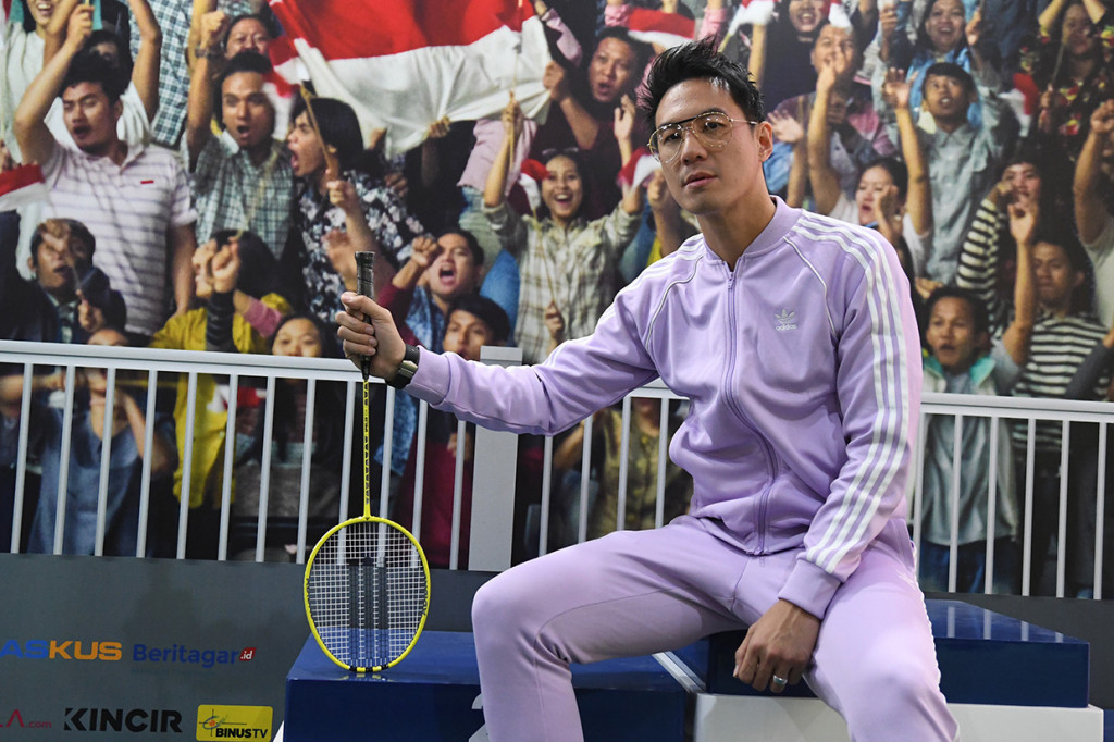 Produser Film Susi Susanti Daniel Mananta berpose saat menghadiri konferensi pers film Susi Susanti di Jakarta.