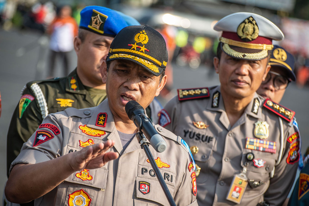 Kapolda Metro Jaya Irjen Gatot Eddy Pramono mengingatkan anggotanya untuk memasang papan tanda operasi saat melaksanakan Operasi Zebra. 