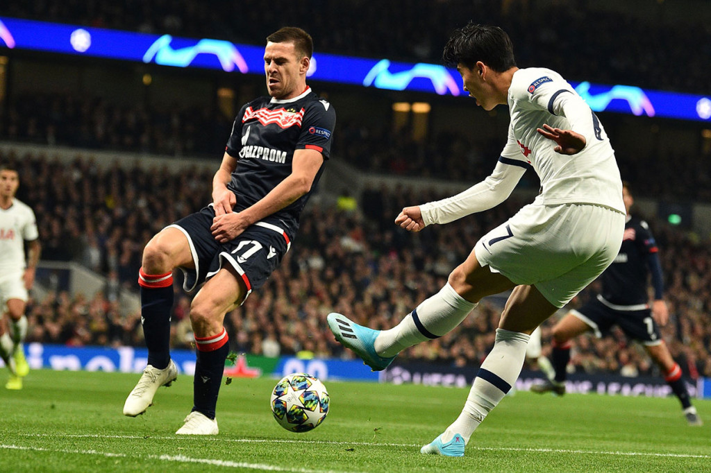 Pasukan Mauricio Pochettino mengambil inisiatif serangan dan menggempur habis-habisan pertahanan tim tamu sejak awal laga. 