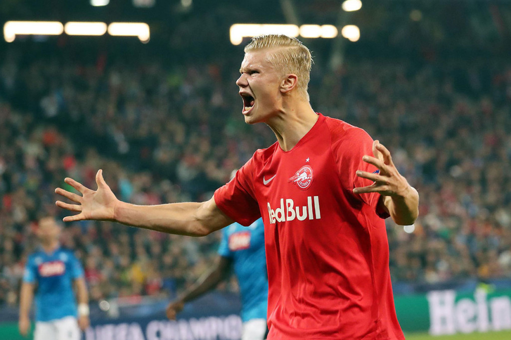 Delapan menit berselang Haaland kembali mencatatkan namanya di papan skor untuk mengubah kedudukan menjadi 2-2. 