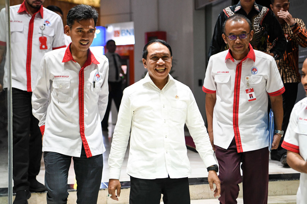 Indonesia resmi terpilih menjadi tuan rumah Piala Dunia U-20 2021 mendatang. Keputusan tersebut dikeluarkan FIFA dalam Council Meeting di Shanghai, Kamis, 24 Oktober 2019 siang waktu setempat.