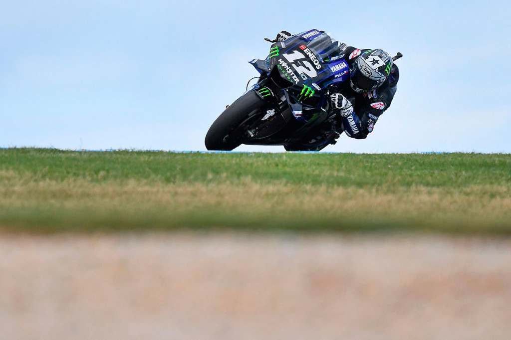 Itu akan menempatkan pembalap Yamaha Maverick Vinales, yang menang di Australia tahun lalu dan telah memuncaki ketiga sesi sejauh ini, berada di depan pembalap Ducati Andrea Dovizioso dan pembalap Honda Cal Crutchlow. Juara dunia Marc Marquez saat ini berada di urutan keenam.