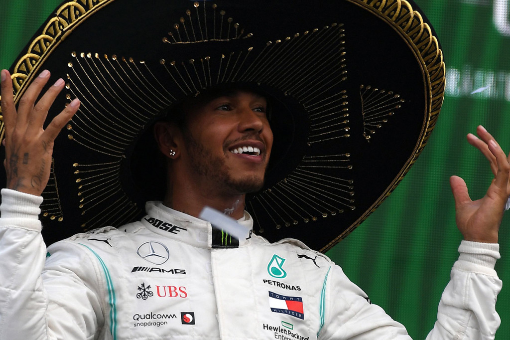 Dengan tiga seri tersisa, Hamilton kemungkinan besar bisa memastikan gelar juara dunia F1 2019 di GP Amerika Serikat. AFP Photo/Pedro Pardo