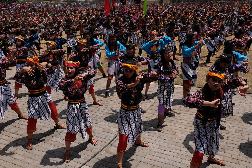 Kegiatan yang diikuti oleh 12.276 penari tersebut berhasil memecahkan rekor Museum Rekor Indonesia (MURI) sebagai rekor menari Soreng dengan peserta terbanyak. 
