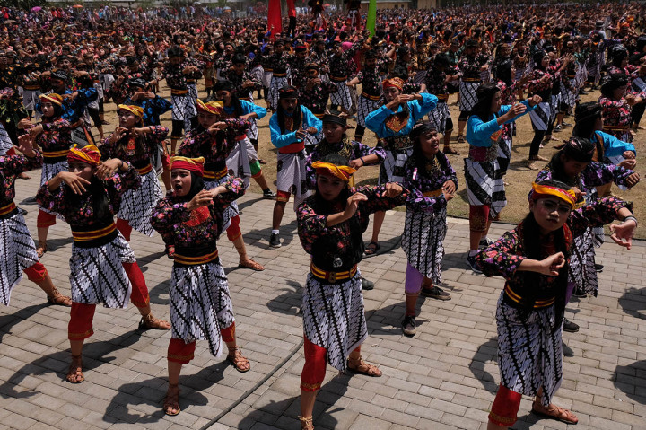 Kegiatan yang diikuti oleh 12.276 penari tersebut berhasil memecahkan rekor Museum Rekor Indonesia (MURI) sebagai rekor menari Soreng dengan peserta terbanyak. 
